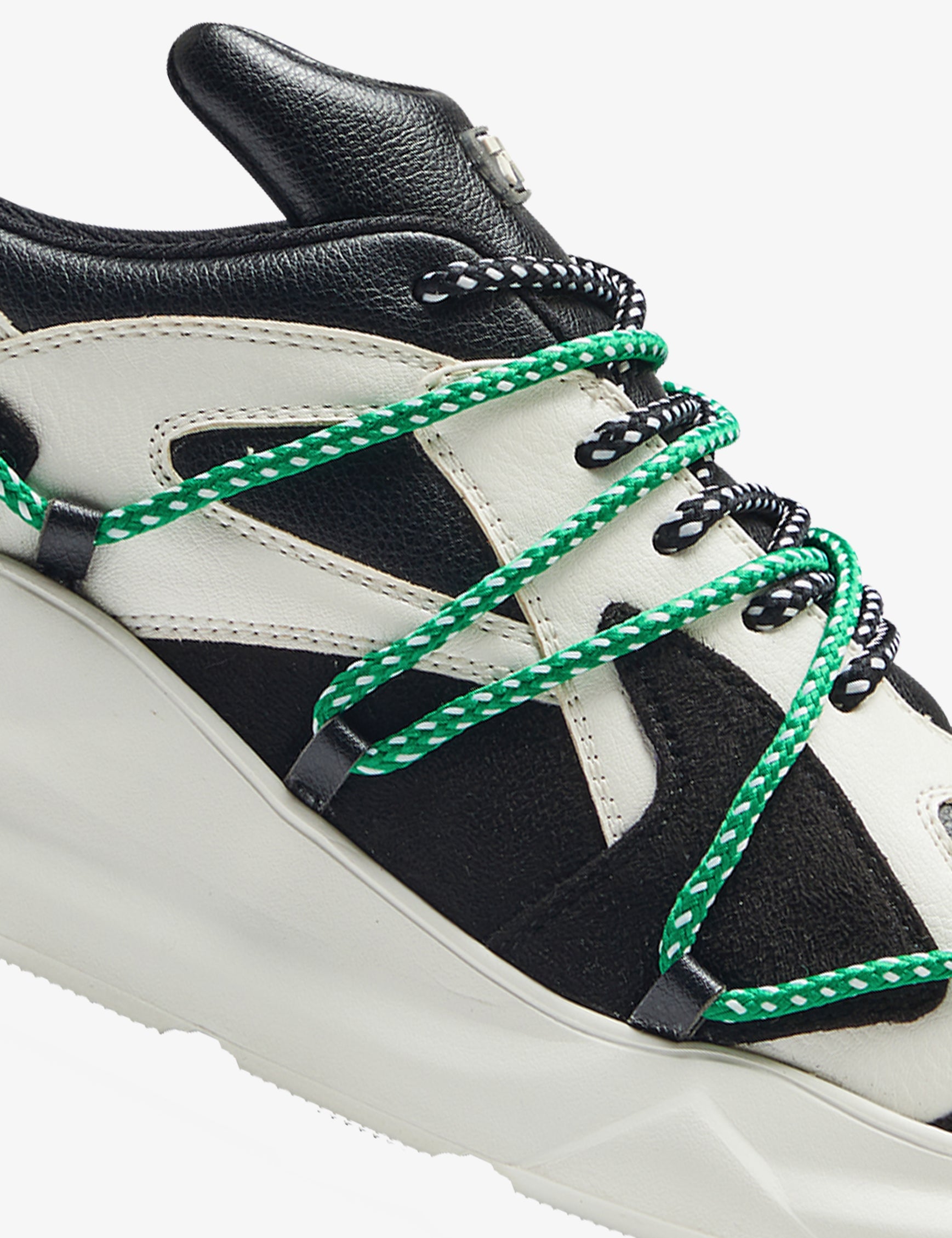 608 black white chunky sneaker - 7-10.in