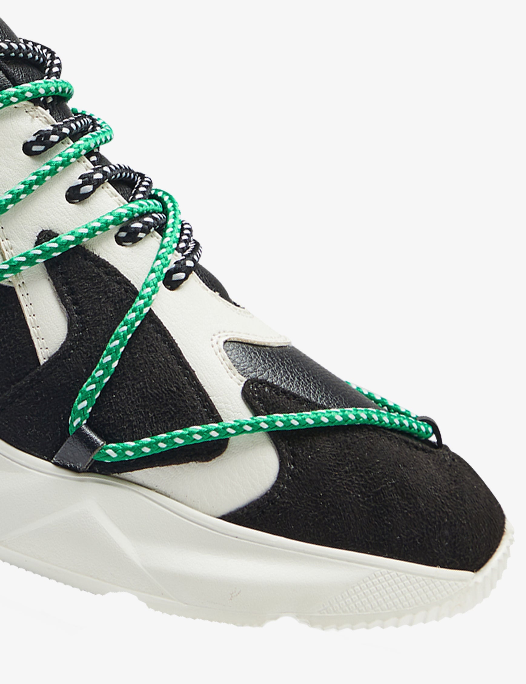 608 black white chunky sneaker - 7-10.in