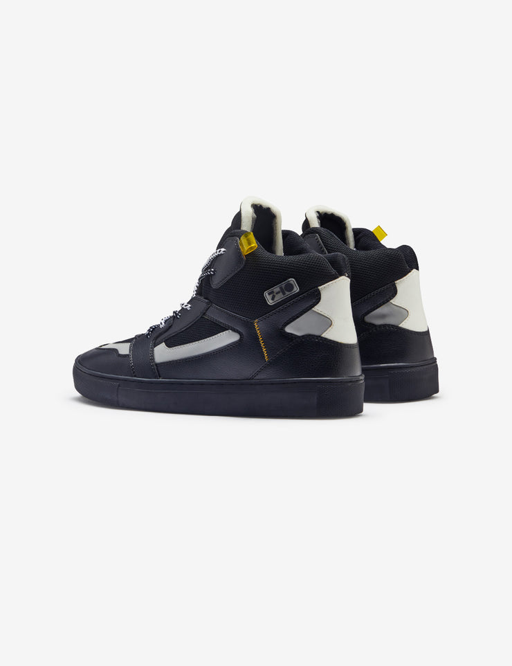 609 black double laced mid-top sneaker –